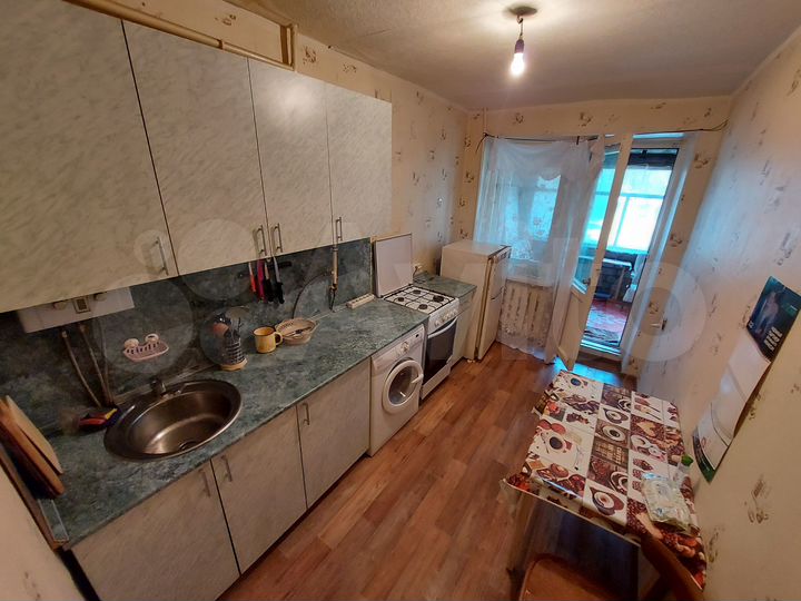 2-к. квартира, 43 м², 1/2 эт.