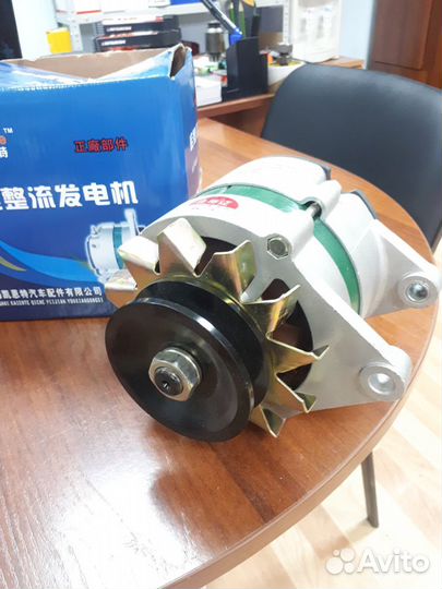 Генератор двигателя Yuchai YC6108G/YC6B125