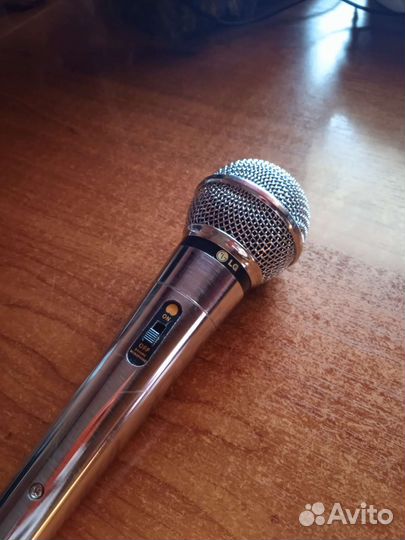 Микрофон для караоке lg