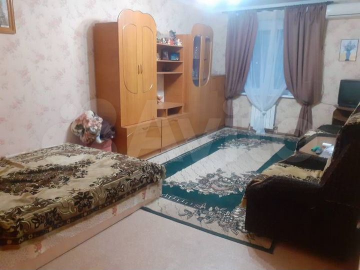 1-к. квартира, 42 м², 3/9 эт.