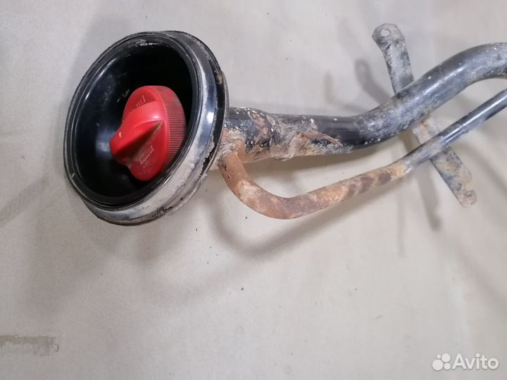 Горловина топливного бака Nissan Almera N15 1997