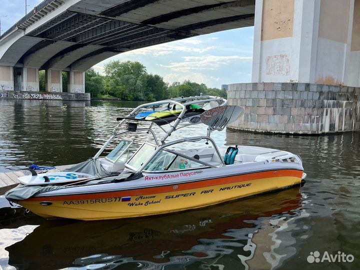 Катер буксировщик 220