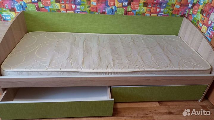 Детский гарнитур киви