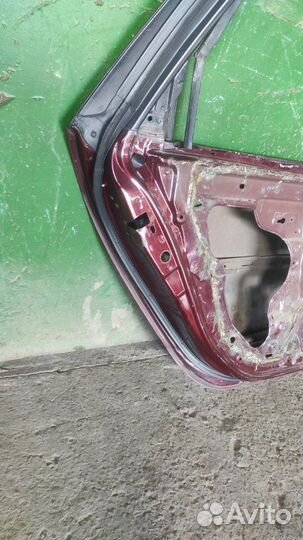 Дверь боковая задняя левая Nissan Primera P 12