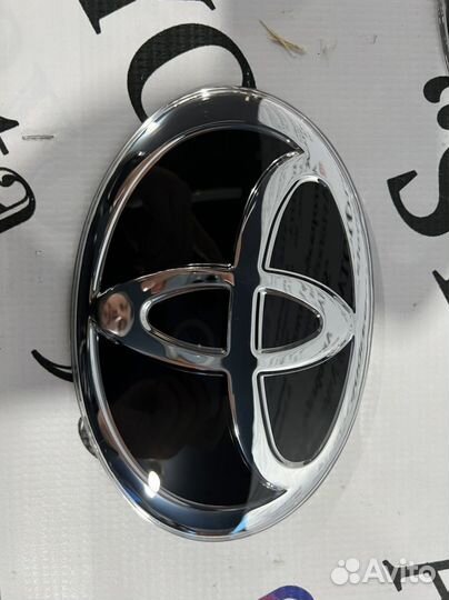Эмблемы toyota