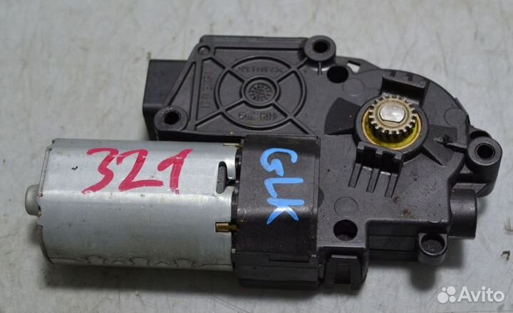 Моторчик люка Mercedes-Benz GLK X204