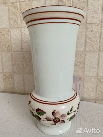 Ваза молочное стекло СССР