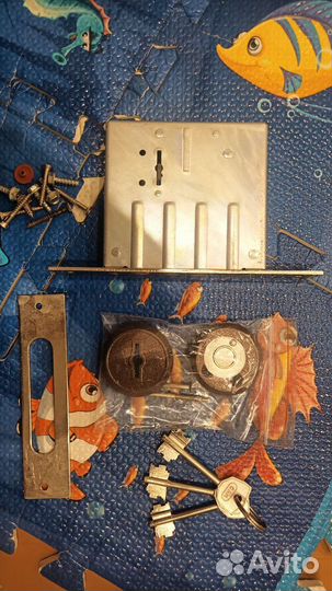 Замок дверной врезной