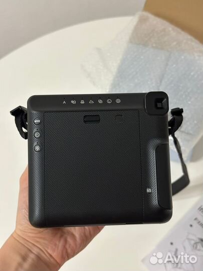 Пленочный фотоаппарат instax square 6 голубой