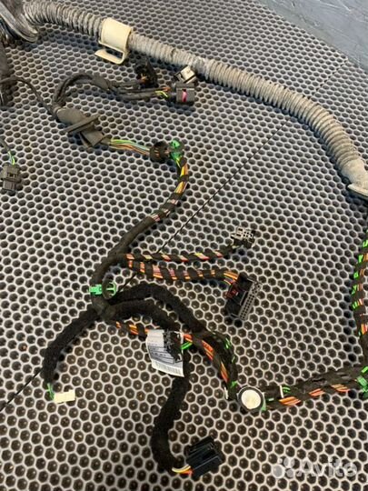 Проводка двери задняя правая Porshe Panamera 970