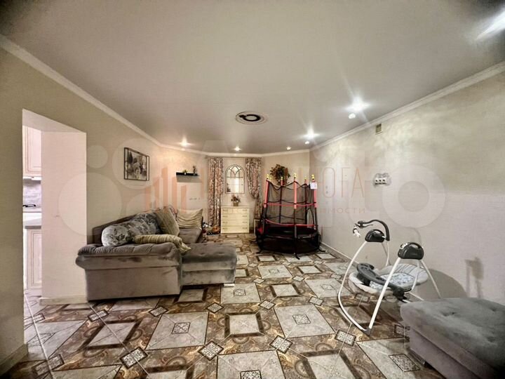 Дом 313,8 м² на участке 2,6 сот.