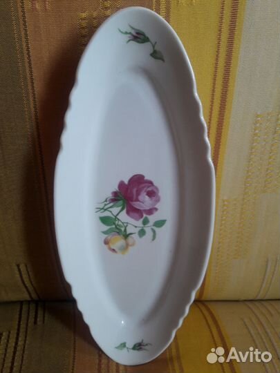 Фарфоровая селёдочница