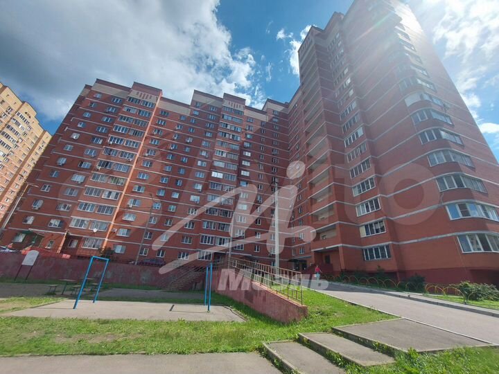 2-к. квартира, 80,1 м², 10/16 эт.