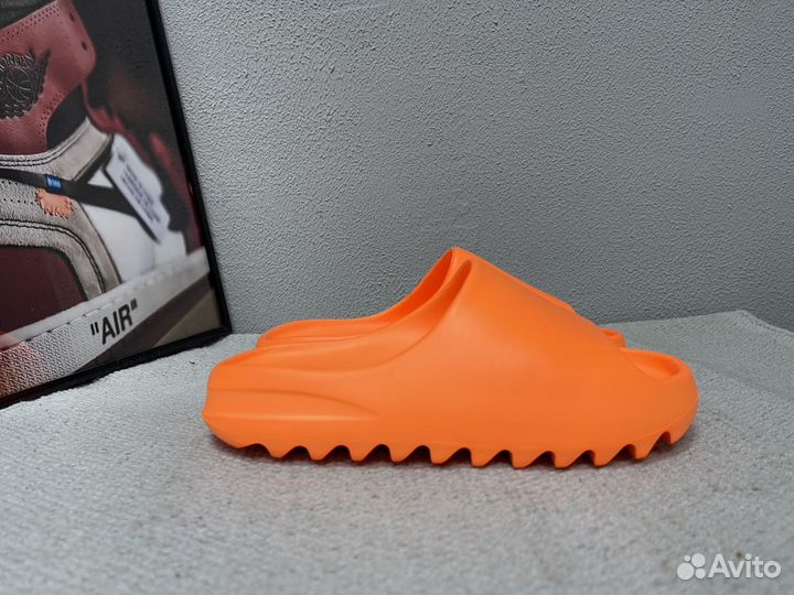 Шлепки Adidas Yeezy Slide