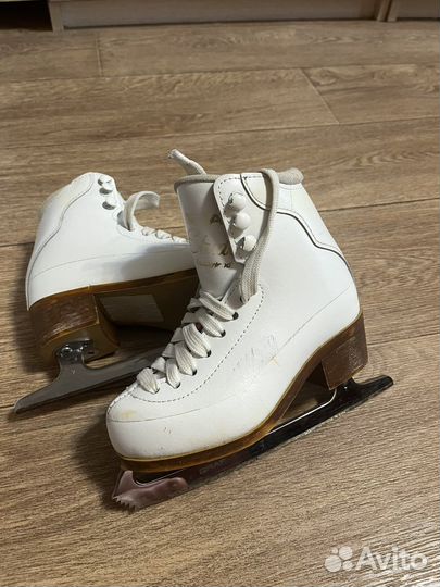 Фигурные коньки graf размер 28