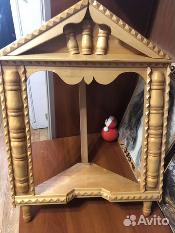 Угловая полка для икон