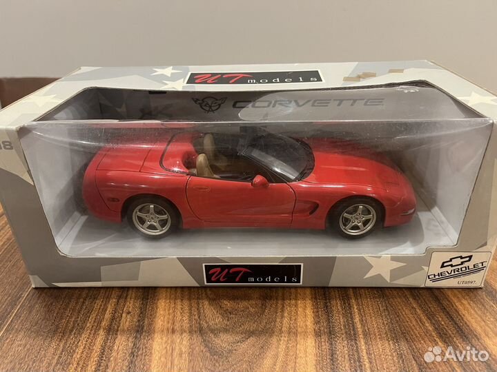 UT Models 1/18 Chevrolet Corvette C5 1998