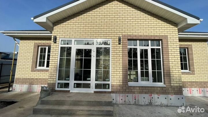 Остекление входной группы