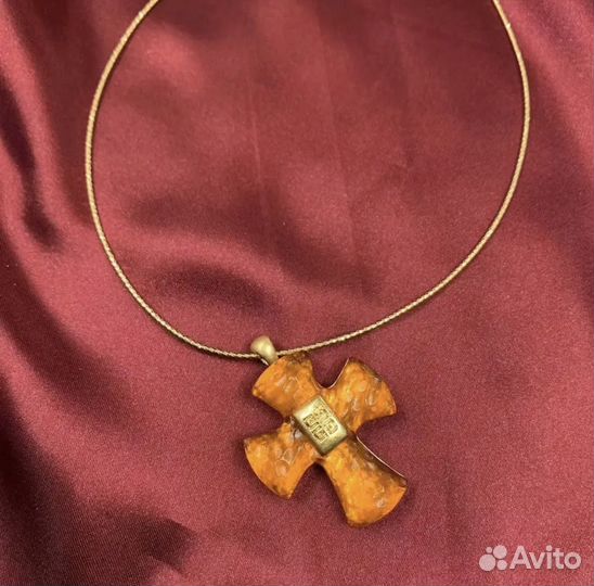 Цепочка с кулоном