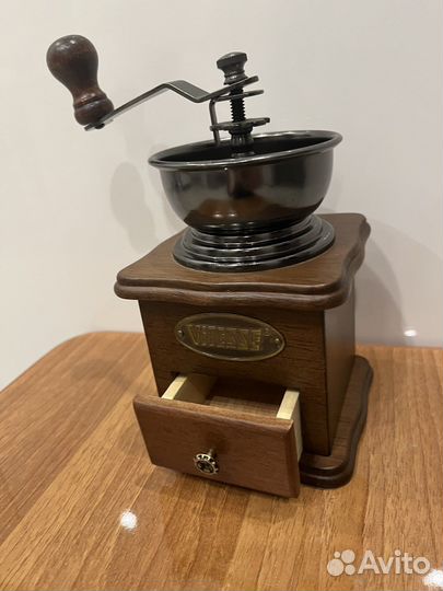 Кофемолка ручная vitesse