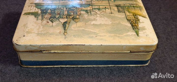 Жестяная коробка банка конфеты СССР Москва Кремль