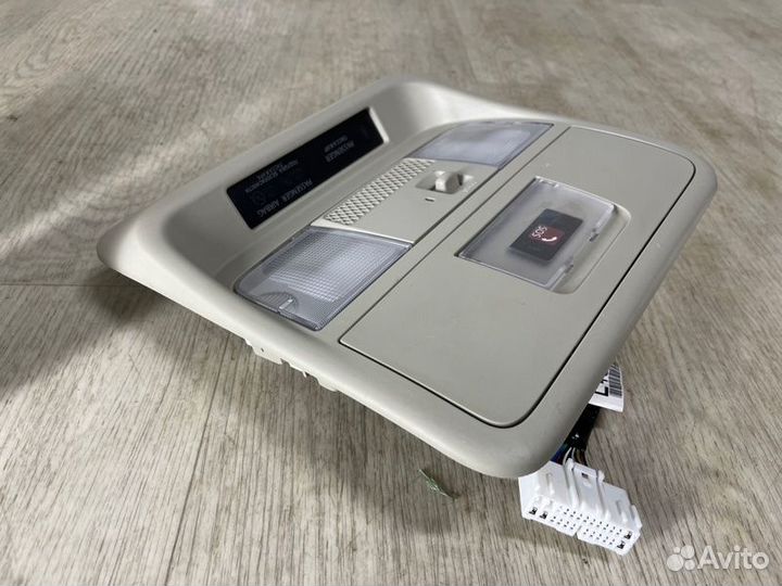 Фонарь подсветки салона передний Mitsubishi