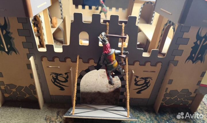 Замок с рыцарями оригинал