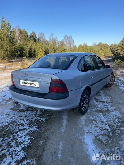 Opel Vectra 1.8 МТ, 1998, 266 715 км