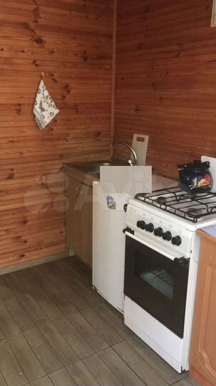 Дом 27 м² на участке 8 сот.