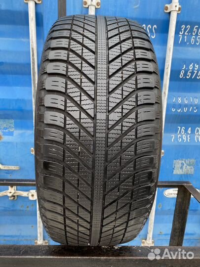 Goodyear Vector 4Seasons 255/55 R18 109V