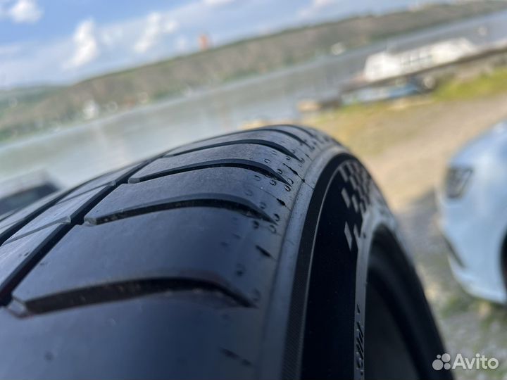 Michelin Pilot Sport 5 235/45 R18 98Y