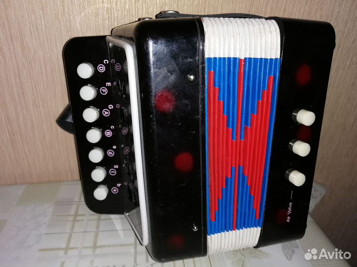 Гармонь игрушка