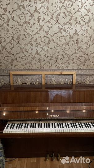 Пианино Petrof