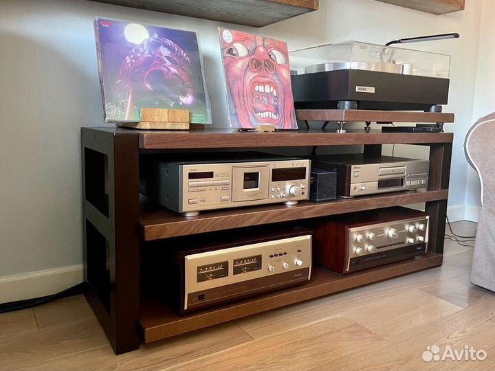 Стойка для Hi-Fi аппаратуры