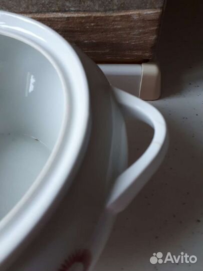 Супница фарфоровая