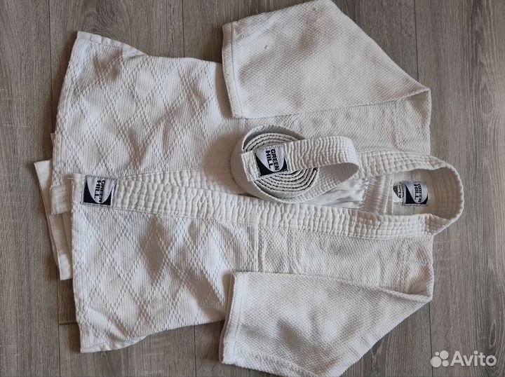 Кимоно для единоборств: дзюдо, самбо