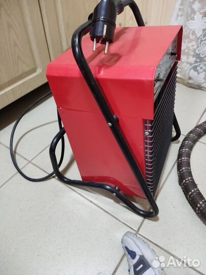 Электрическая тепловая пушка