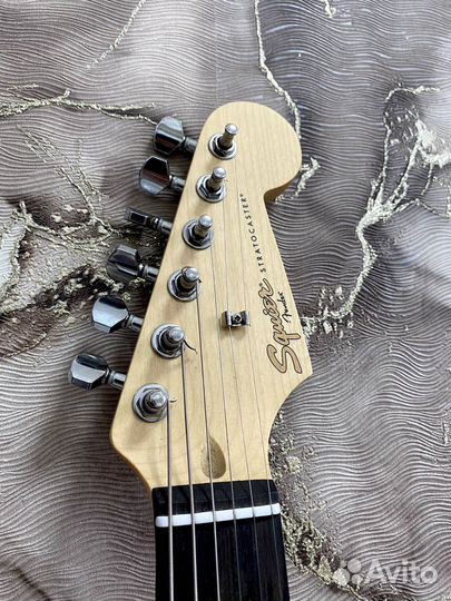 Электрогитара с комбиком Fender + аксессуары
