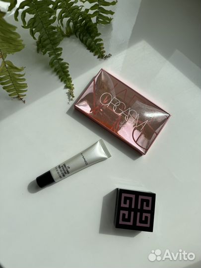 Косметика люксовая декоративная оригинал