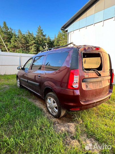 LADA Largus 1.6 МТ, 2014, битый, 109 000 км