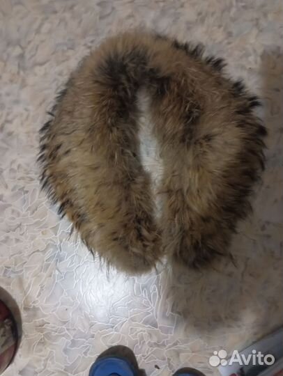 Меховой воротник енот