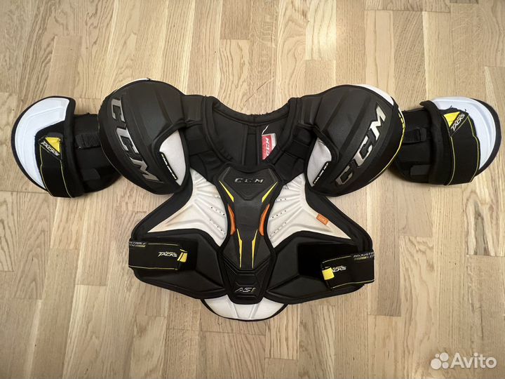 Нагрудник хоккейный ccm sr M