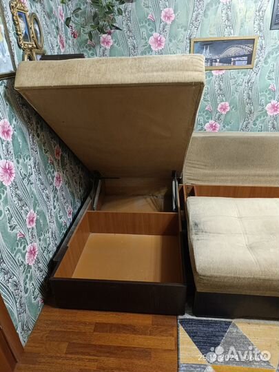 Большой угловой диван бу(левый угол)