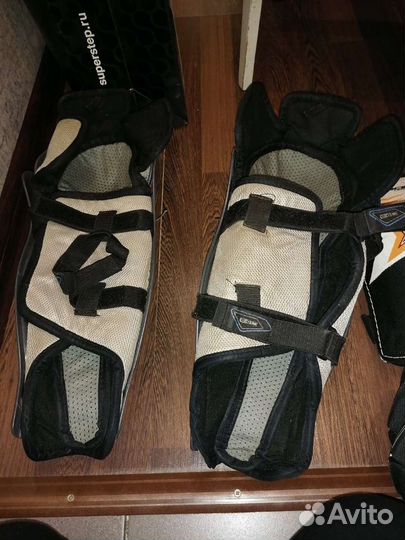 Налокотники и шитки. За 3т