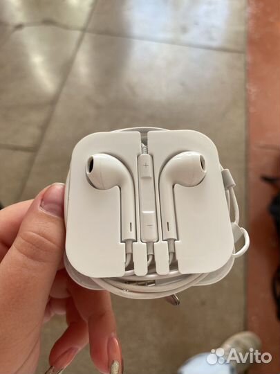 Наушники earpods