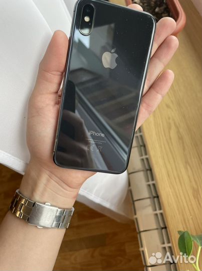 iPhone X, 64 ГБ