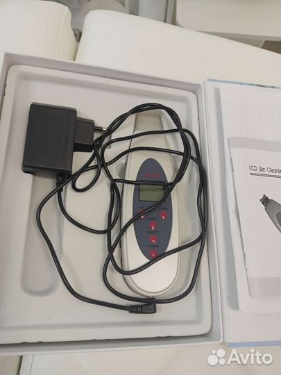 Ультразвуковой аппарат для чистки лица