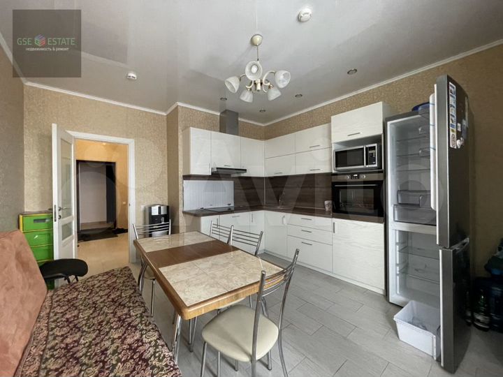 3-к. квартира, 82 м², 8/23 эт.