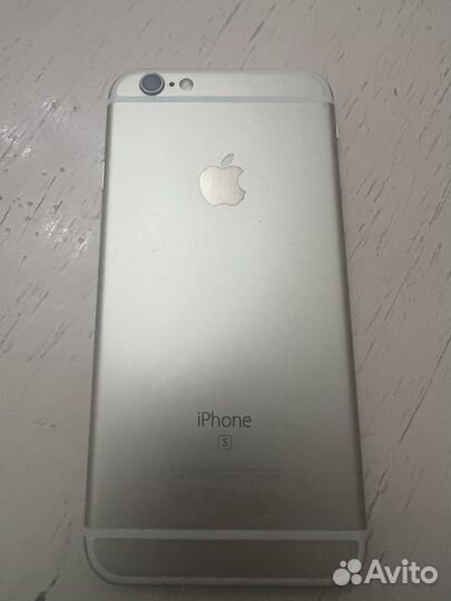 iPhone 6S, 64 ГБ