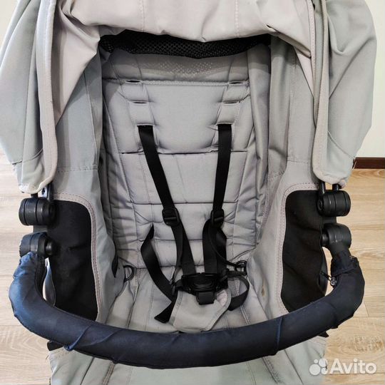 Коляска прогулочная baby jogger city elite